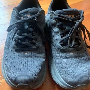 Women’s HOKA Clifton 8 Black Size 8